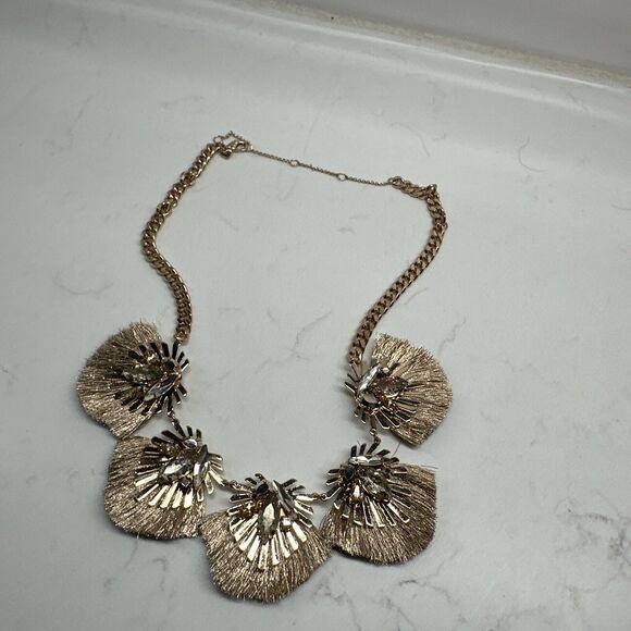 Rose/Gold-Colored Faux Gemstone Statement Metal Necklace - Picture 7 of 8